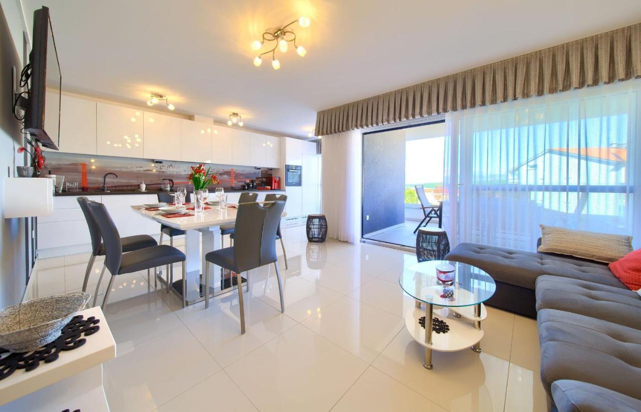 Apartment Crystal Aura Malinska Εξωτερικό φωτογραφία