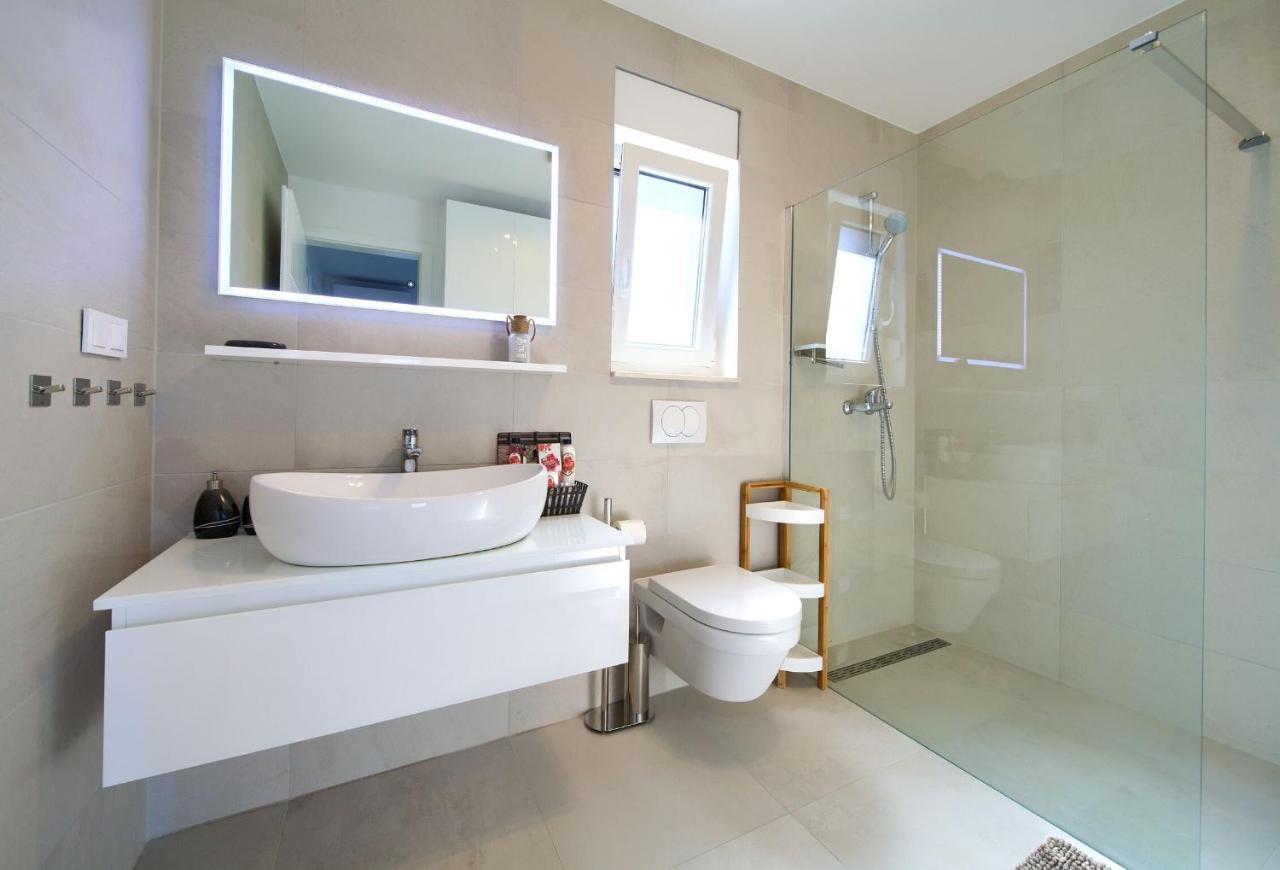 Apartment Crystal Aura Malinska Εξωτερικό φωτογραφία